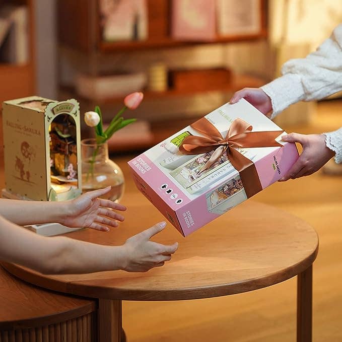 Hands Craft: Book Nook Kits- Falling Sakura – Rhen's Nest Toy Shop